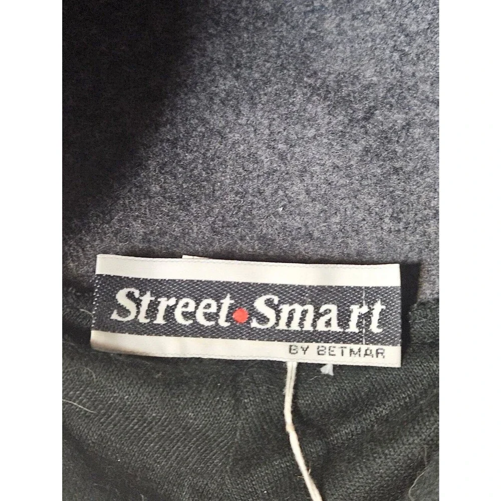 Vintage Betmar Street Smart Union Made Gray Wool Felt Fedora Hat Attached Scarf